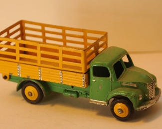 VTG DINKY 343 DODGE FARM PRODUCE STAKE TRUCK