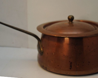 VINTAGE COPPER POT