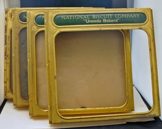 [4] NABISCO BISCUIT OLD BRASS COMPANY ADVERTISING STORE DISPLAY BOX HINGED TOP 