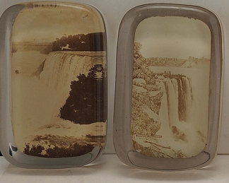 [2] VTG PAPERWEIGHTS ENCLOSED REAL PHOTO NIAGARA FALLS