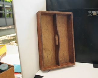 ANTIQUE KNIFE TRAY PRIMATIVE