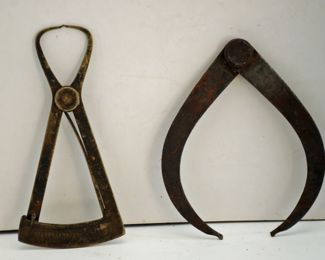 PAIR OF MECHANICS TOOLS