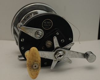 SEARS LARGE FISHING REEL 