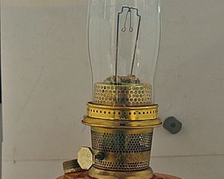 VTG ALADDIN LINCOLN DRAPE AMBER OIL LAMP 