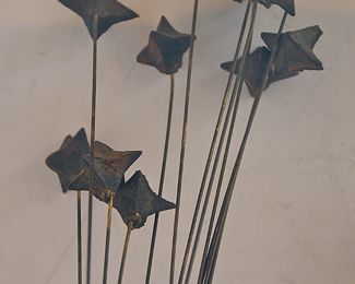 MID CENTURY MODERN BRUTALIST METAL WEIGHTED SPRAY SCULPTURE