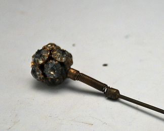 ANTIQUE TEMBLER HATPIN FACATED RHINESTONES