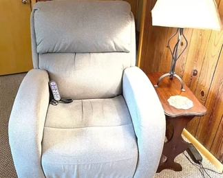 Golden EZ Sleeper Chair W Remote, Side Table, Lamp