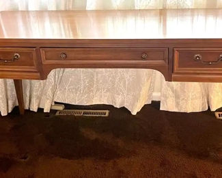 Thomasville Wooden Console Table W Drawers