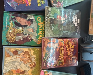 Wrapped NOS Hallmark pop up books early 1980’s be still my childhood!