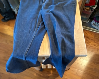 Awesome vintage Levi bell bottoms with beading