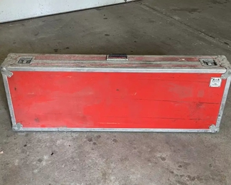 Vintage R&R guitar case 