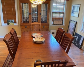 Beautiful mission style dining room table and chairs 