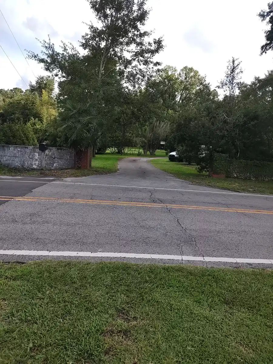 Oakley road Farm House in Castle Hayne, NC starts on 8/24/2023