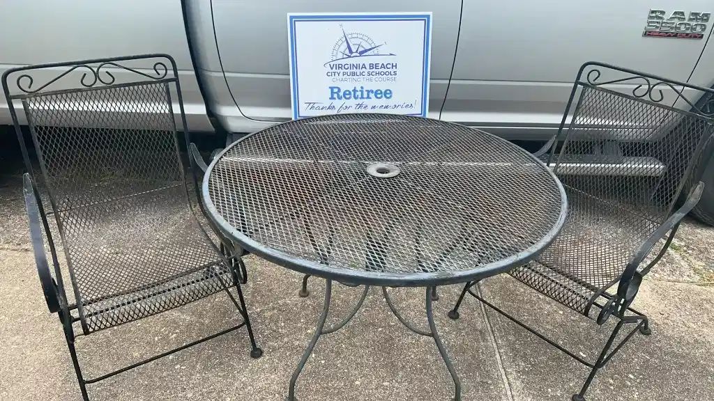 MCM WROUGHT IRON PATIO TABLE & CHAIRS