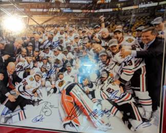 2013  Blackhawks Team Autographed 