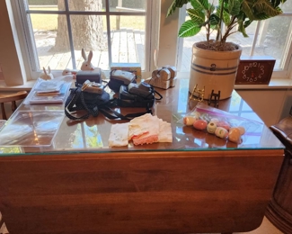 nice drop-leaf table