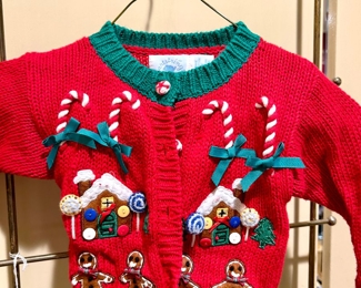 How Adorable is this Girls Christmas Sweater!