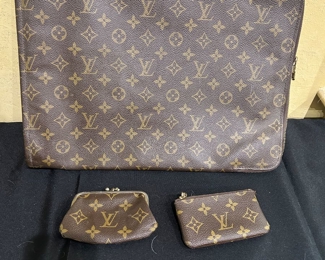 Louis Vuitton 