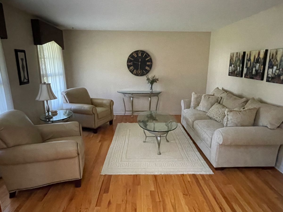 BEACON FALLS CT MOVING SALE ALL GOES TONS... starts on 8/25/2023