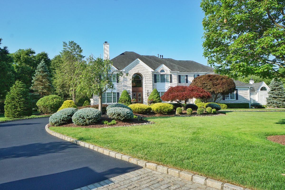 Estate Sale/Moving Sale Prices reduced starts on 8/19/2023