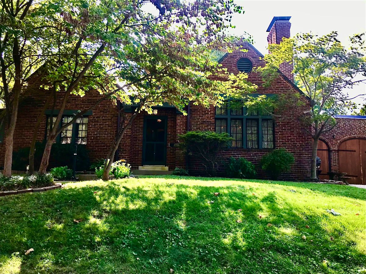 Artists Cindy Wrobel & Jim Sokolik Estate Sale ~  Paintings Photography Collectibles Jewelry MCM