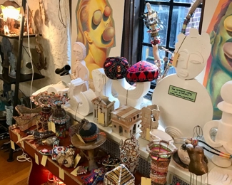 Items Locate In The Dining Room