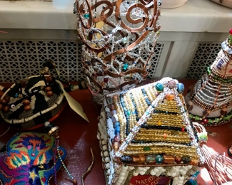 Items Locate In The Dining Room