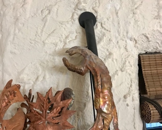 Items Locate In The Dining Room