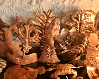 Items Locate In The Dining Room