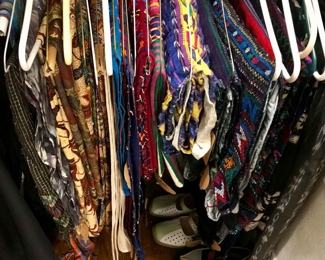 Items Locate In The 1st Bedroom (Master)