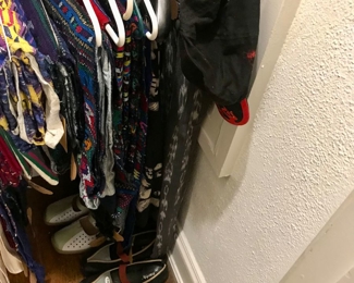 Items Locate In The 1st Bedroom (Master)