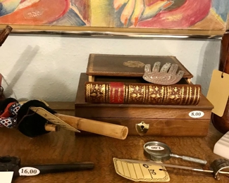 Items Locate In The 1st Bedroom (Master)