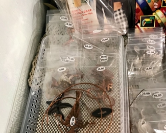 Items Locate In The 1st Bedroom (Master)