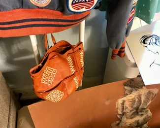 Items Locate In The 1st Bedroom (Master)