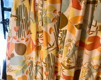 Items Locate In The 1st Bedroom (Master)