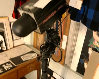 Items Locate In The 1st Bedroom (Master)