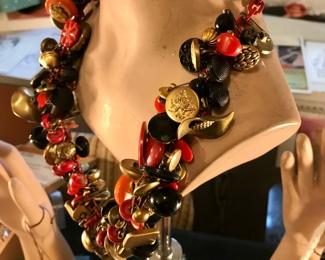 Items Locate In The 1st Bedroom (Master)