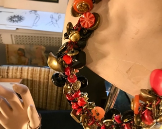 Items Locate In The 1st Bedroom (Master)