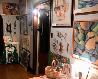 Items Locate In The Central Hallway