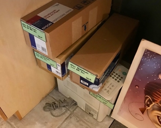 Items Locate In The Office