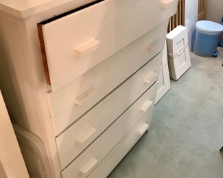 Items Located In The 3rd Bedroom