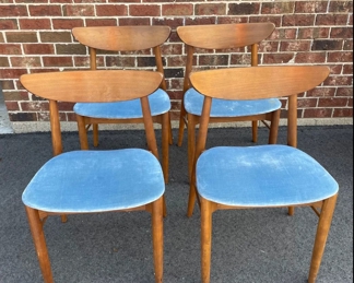 4 dining chairs