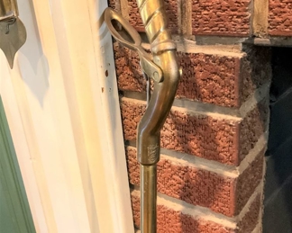 Log grabber created by the late  Paul Grubb of The Brass Lion