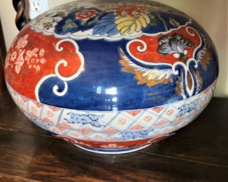 Antique lidded Asian bowl