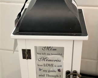 "Mom" lantern