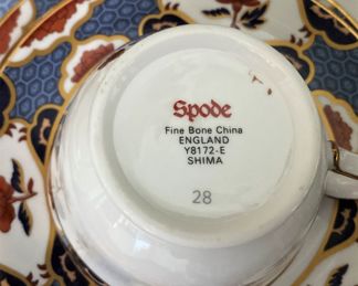 Spode "Shima" bone china from England (8 place settings)