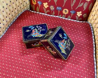 c.1960's, Made in England for DAHER CO. Long Island, NY, Hinged 4" Tin Containers, Decorative Asian Motif with Pagodas and Boats, orig held Morrow Nuts 