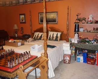 4 poster king bed with tempur pedic mattresses