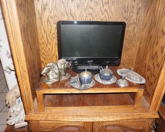 TV, silverplate