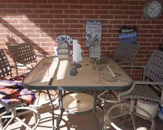 patio table and chairs